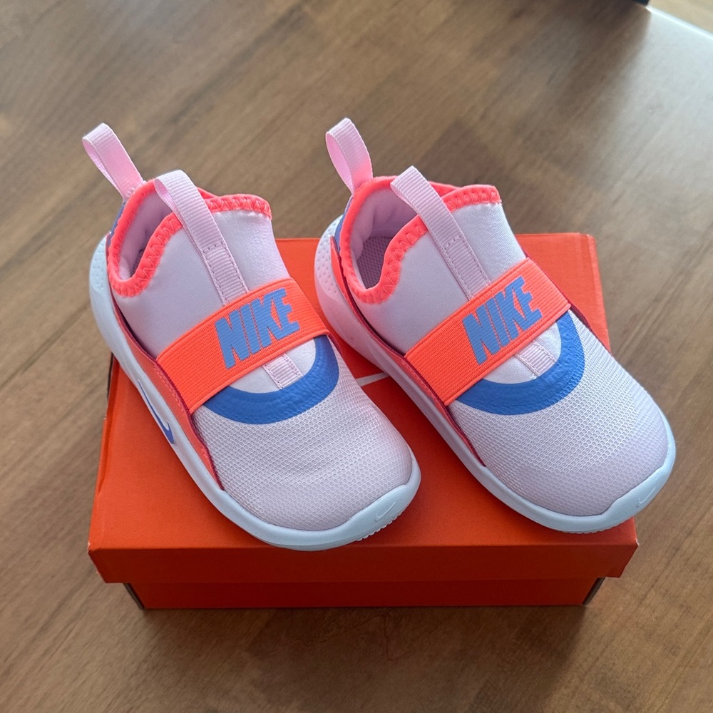 Nike Kids Sneakers in Pink and Blue